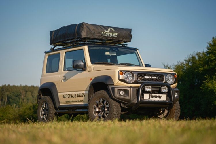 Dachzelt fürs Auto Adventurer140 auf Suzuki Jimny, zusammengebaut