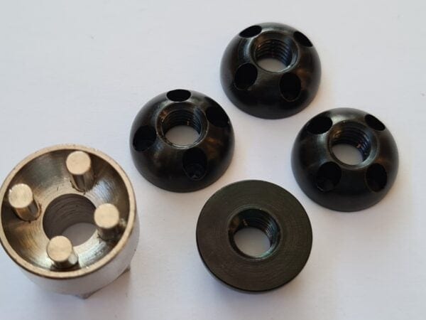 Anti Diebstahl Muttern black line